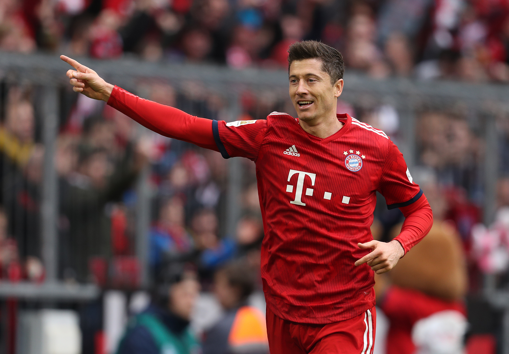 凌空抽射太炸裂了（凌空劲射，炸裂全场）