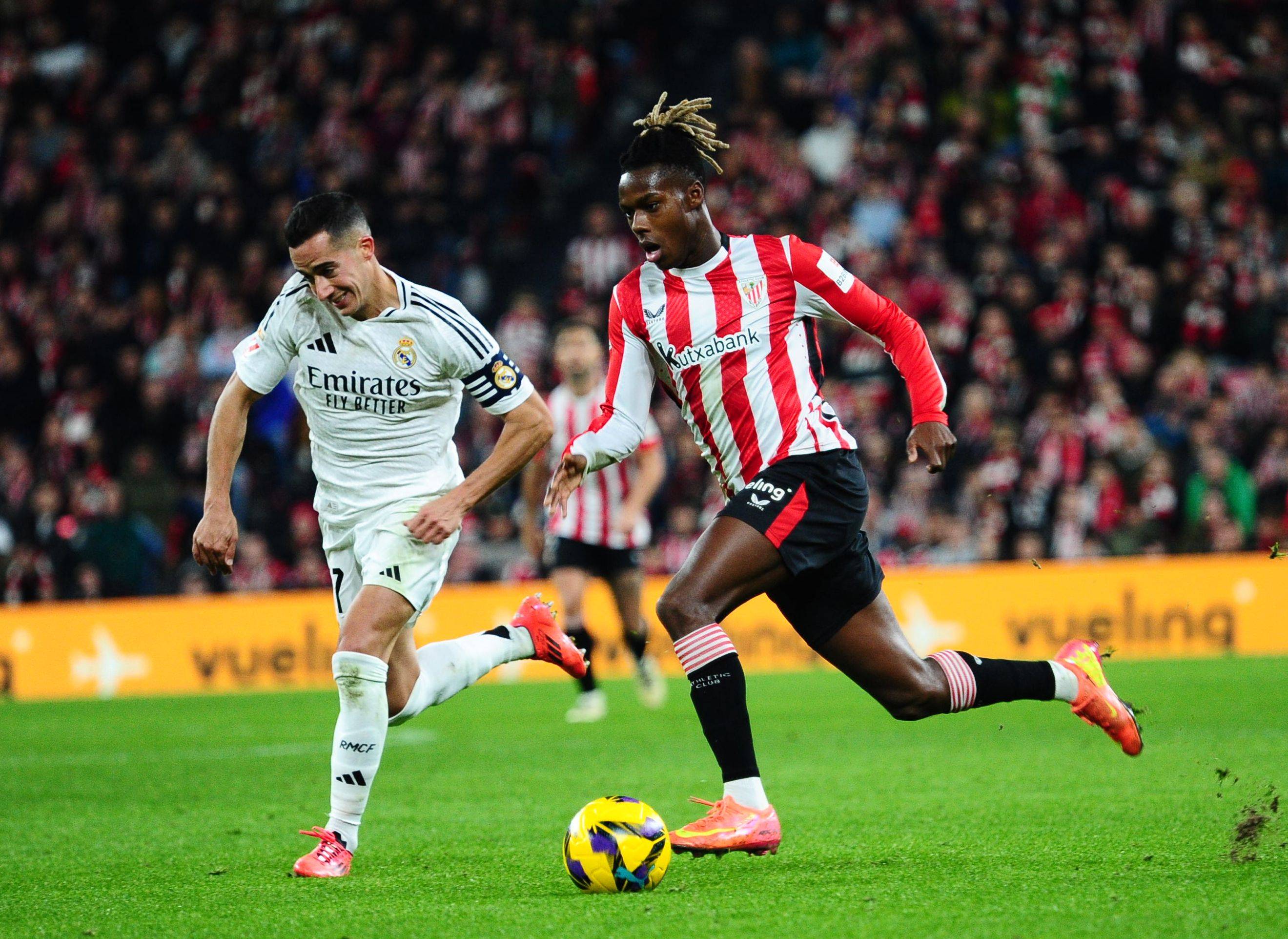 “童话小马一家”穿上彩色服饰 全面完工等你来打卡哈尔滨（童话小马一家换上彩色新装，现已全面竣工，哈尔滨等你来打卡）