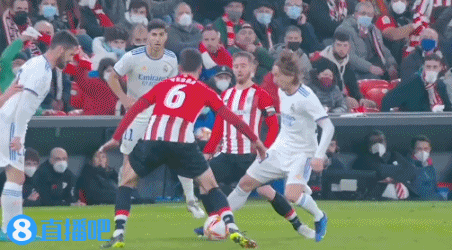 冲超福将，和晓强三年内先后帮助西海岸、英博、铜梁龙冲超（三年连助西海岸、英博、铜梁龙升超，和晓强堪称冲超福将）