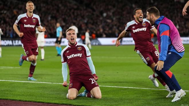 官方：受全运赛事影响，新鹏城vs成都改在肇庆新区体育场进行（官方：因全运会赛程调整，新鹏城vs成都移至肇庆新区体育场）