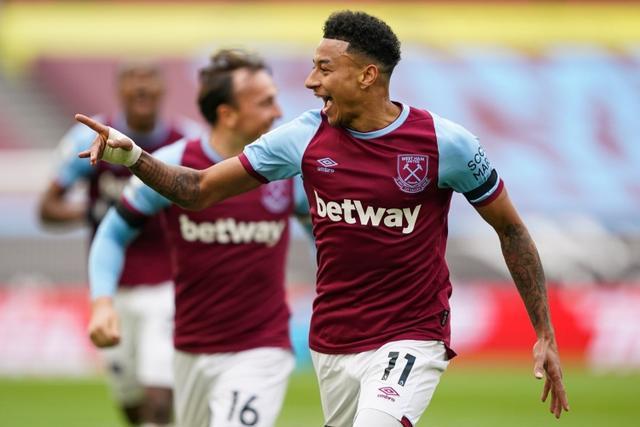 泰州队巴特“苏超”夺冠后缅怀父亲：我还在这条路上努力着（苏超封王后，泰州队巴特追忆父亲：我仍在这条路上奋进）