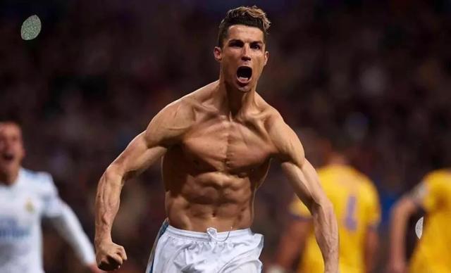 武磊：不要说三连冠，可能拿一个冠军都非常不容易（武磊：别谈三连冠，先拿一个冠军都不容易）